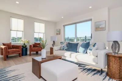 484 Quincy Avenue #6