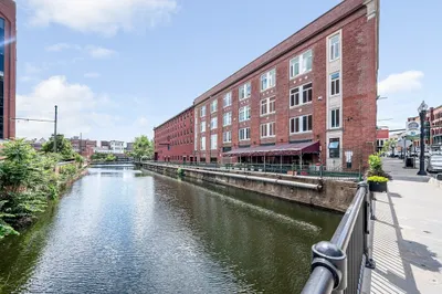 15 Kearney Sq #201 1