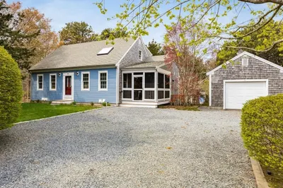 85 Blue Heron Way