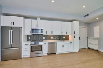 37 Horace St #101