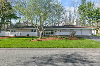 53 Barry Rd