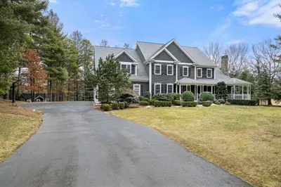 3 Opal Cir 1