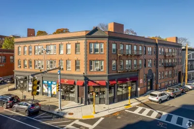 10 Yeamans St #20 1