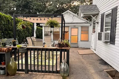 28 Elm St #A