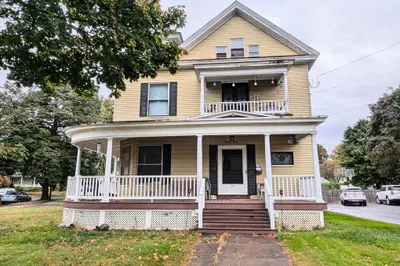 25 Pleasant St