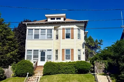98 Boyd St #2