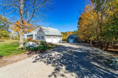61 Newcomb Road 1