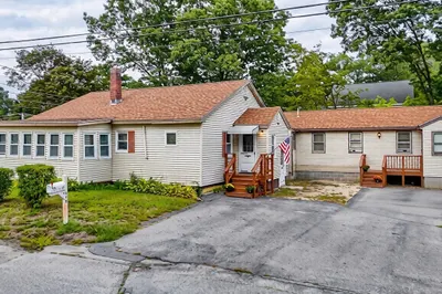 114 Old Meadow Rd 1