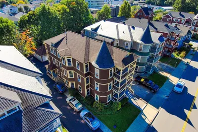 140 Elm St. 1