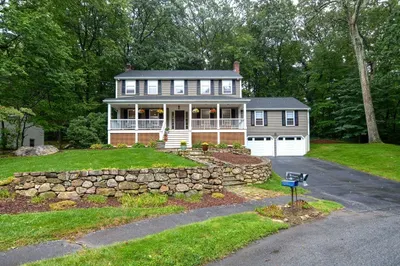 30 Travis Drive 1