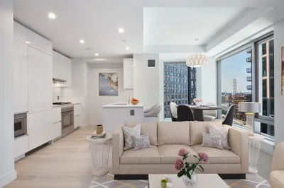 135 Seaport Blvd #611