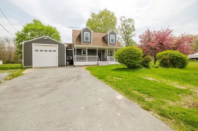 323 Warhurst Ave 1