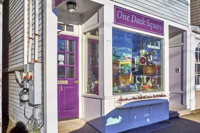 1 Dock Square 1