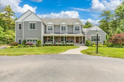 138 Saddleworth Way 1