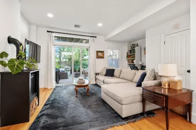 509 E 8th Street #1