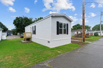 548 Kenyon Ave #36 1