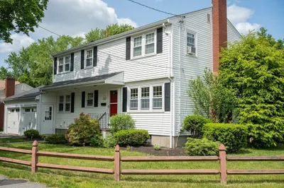 5 Christopher Drive