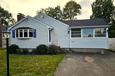 11 Tuttle Lane 1