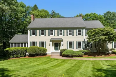 22 Forest Hill Rd