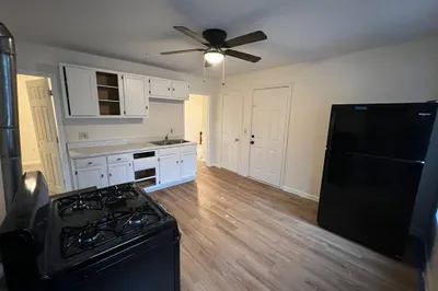 6 South Ward St #2