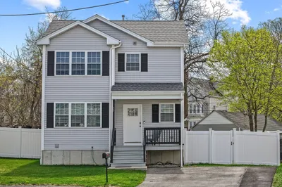 33 Tiffany Dr 1