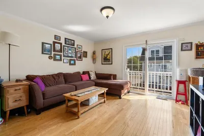139 Summer St #4
