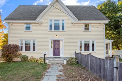 14 R Charles St