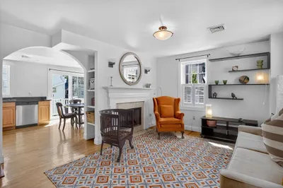 1 Avon Place
