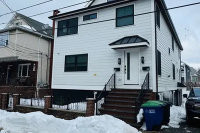 129 Bailey Rd #2