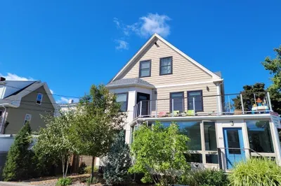 60 Hooker St #2