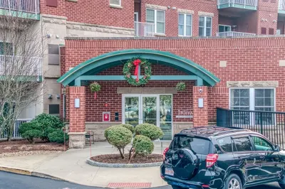 38 Village Rd #508