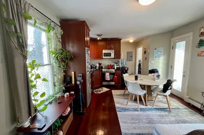 228 Hurley St #1