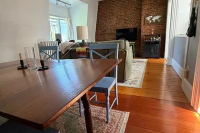 25 E. Concord St #4 1