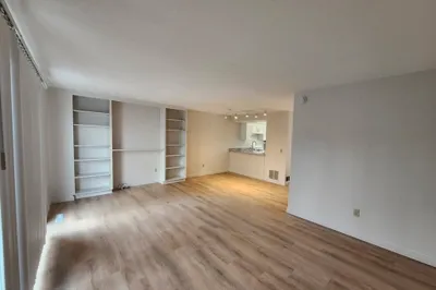10 Winston Ct #10