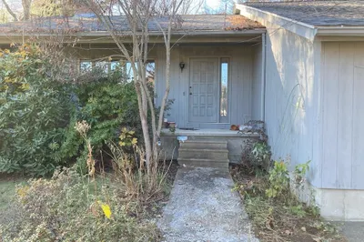 3 Berkshire Cir