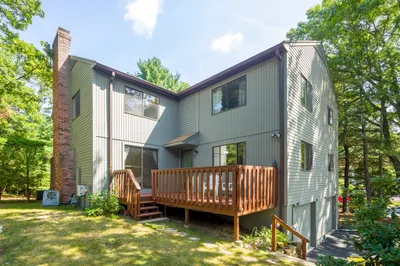 33 Trailside Way