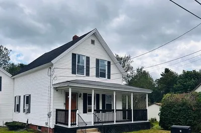 13 Woodlawn St