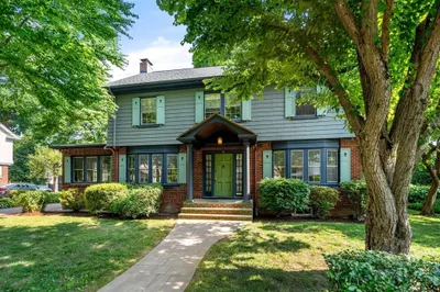 20 Holden Road
