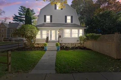 4 Eden Ave