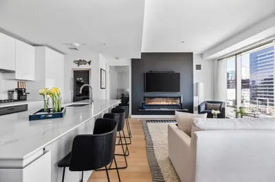 133 Seaport Blvd #920