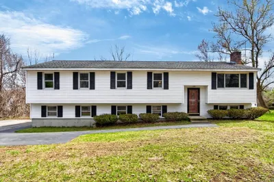 73 Nashua Road 1