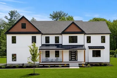 4 Fitzpatrick Ln 1