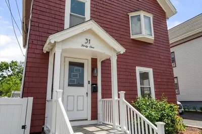 31 Wardwell Ave #1
