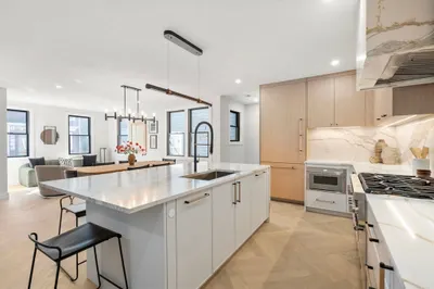 98 F St #1