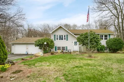 8 Sunnyside Ave 1