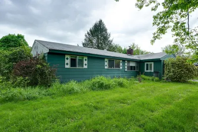 4 Jethro St