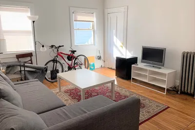 11 Pratt St #2 1