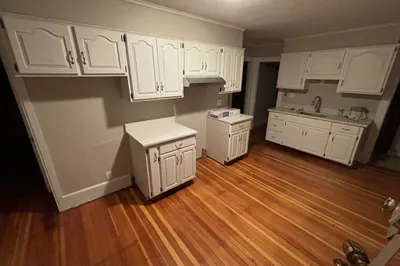 334 Hampden #1