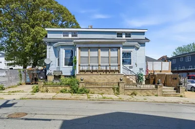 116 Irving St