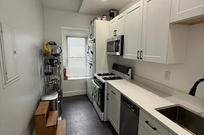 28 Maverick St #3